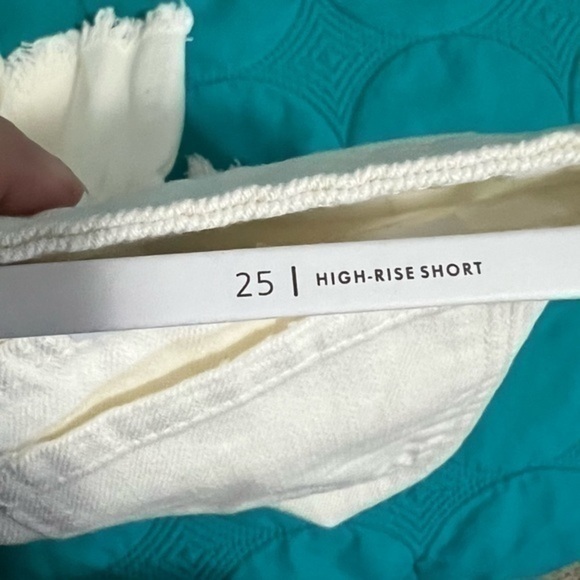 High rise Distressed denim shorts white size 25 Nordstrom - Picture 5 of 10